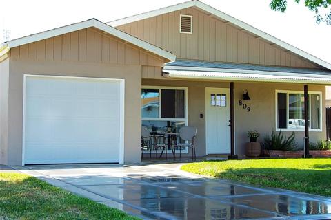 809 Lincoln St, Winters, CA 95694 photo 2