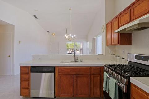 801 Limestone Ave, Lathrop, CA 95330 photo 12
