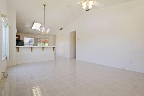 801 Limestone Ave, Lathrop, CA 95330 photo 6