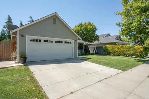 204 White Oak Ln, Winters, CA 95694 photo 2