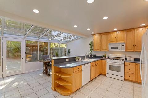 828 Braddock Ct, Davis, CA 95618 photo 16