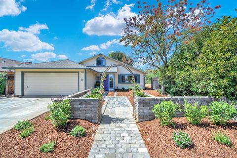 1206 Valley Oak Dr, Winters, CA 95694 photo 2