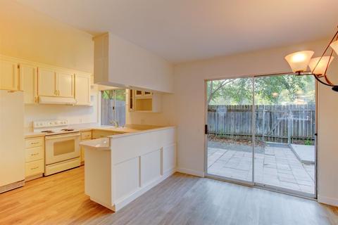 1811 Sycamore Ln, Davis, CA 95616 photo 11