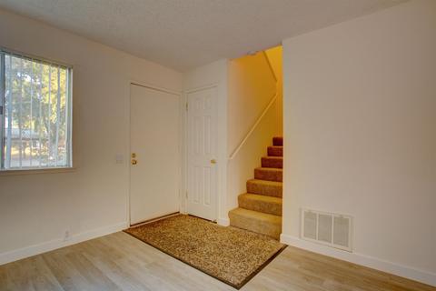 1811 Sycamore Ln, Davis, CA 95616 photo 14