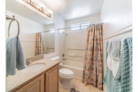 1027 Eisenhower Way, Winters, CA 95694 photo 8