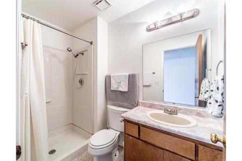 1027 Eisenhower Way, Winters, CA 95694 photo 13