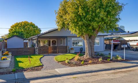 812 Taylor St, Winters, CA 95694 photo 3
