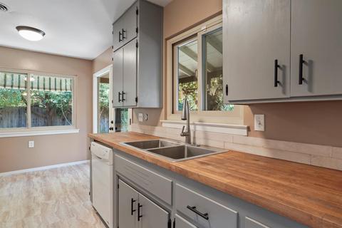 5209 Sagel Ct, Carmichael, CA 95608 photo 9