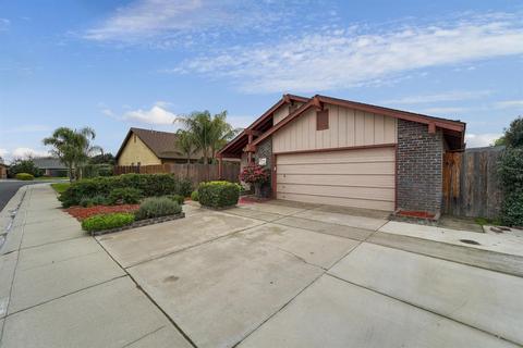 6162 Shoshone Dr, Manteca, CA 95336 photo 3