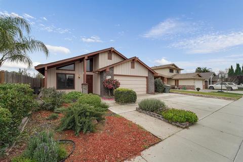 6162 Shoshone Dr, Manteca, CA 95336 photo 2