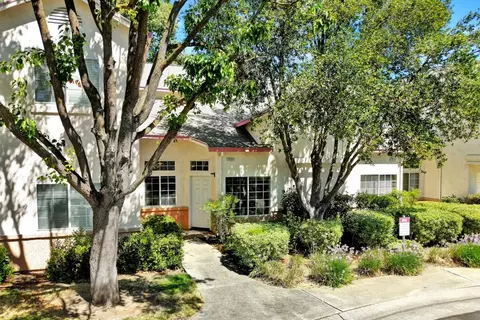 1033 Greene Ter, Davis, CA 95618 photo 2