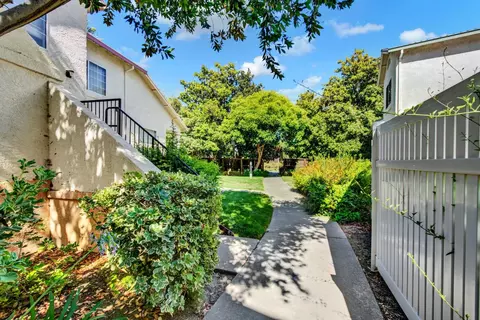 1033 Greene Ter, Davis, CA 95618 photo 24