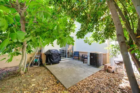 1033 Greene Ter, Davis, CA 95618 photo 21