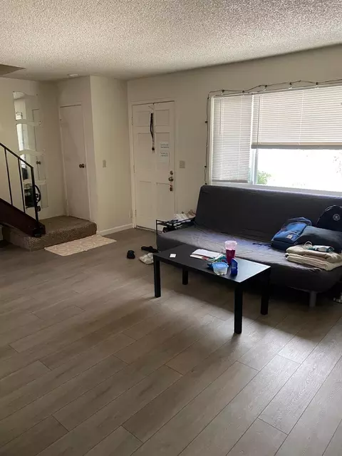 2047 Alta Loma St, Davis, CA 95616 photo 3