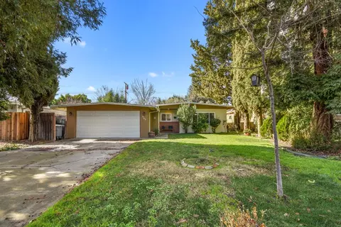 943 Chestnut Ln, Davis, CA 95616