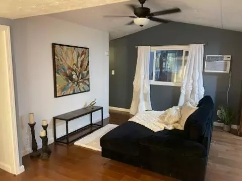 108 Hedy Ln, Davis, CA 95618 photo 9