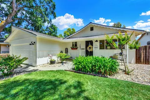 1602 L St, Davis, CA 95616
