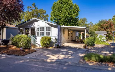 252 Quarter Cir, Davis, CA 95618