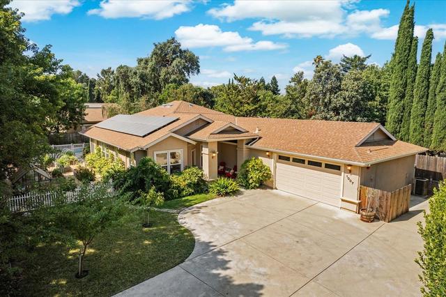 1007 Ohlone St, Davis, CA 95618