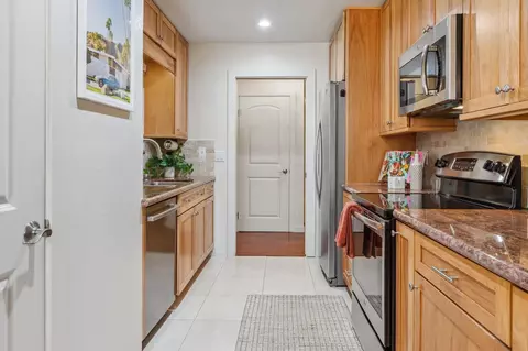 809 Mace Blvd, Davis, CA 95618 photo 16