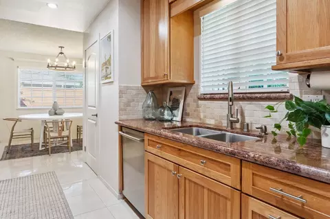809 Mace Blvd, Davis, CA 95618 photo 18