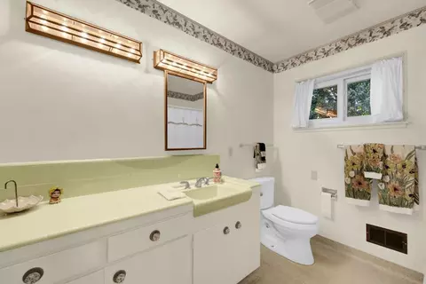 665 Elmwood Dr, Davis, CA 95616 photo 20