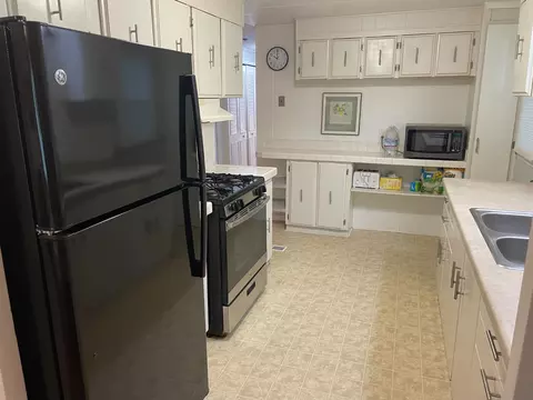 218 Full Cir, Davis, CA 95618 photo 6