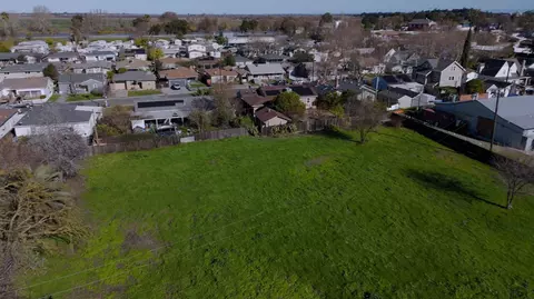 330 Jackson Blvd, Isleton, CA 95641