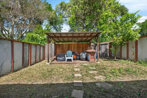 Exterior - 43 Main St, Isleton, CA 95641 photo 4 of 5