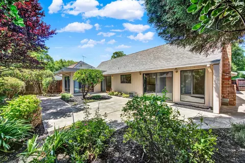142 Ipanema Pl, Davis, CA 95616 photo 32
