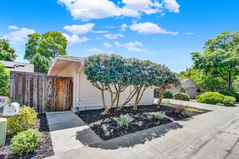 142 Ipanema Pl, Davis, CA 95616 photo 3