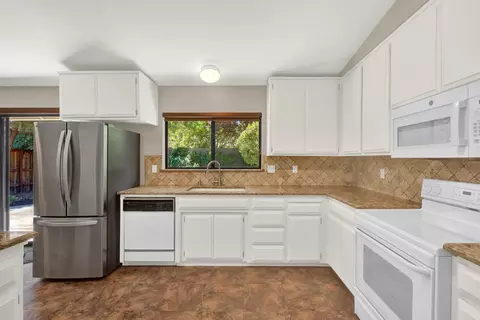 142 Ipanema Pl, Davis, CA 95616 photo 12