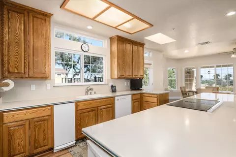 Kitchen - 25837 County Road 34, Winters, CA 95694 photo 2 of 8