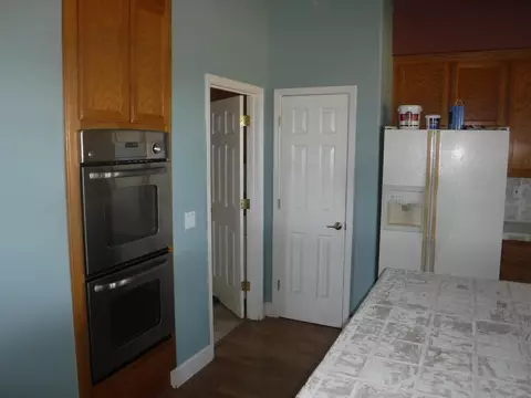 Kitchen - 25837 County Road 34, Winters, CA 95694 photo 7 of 8