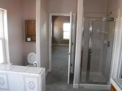 Bath - 25837 County Road 34, Winters, CA 95694 photo 7 of 7