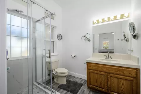 Bath - 25837 County Road 34, Winters, CA 95694 photo 5 of 7