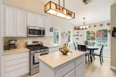 Kitchen - 5319 Wesley Rd, Rocklin, CA 95765 photo 3 of 5