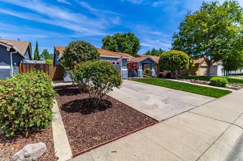 Exterior - 5319 Wesley Rd, Rocklin, CA 95765 photo 4 of 17