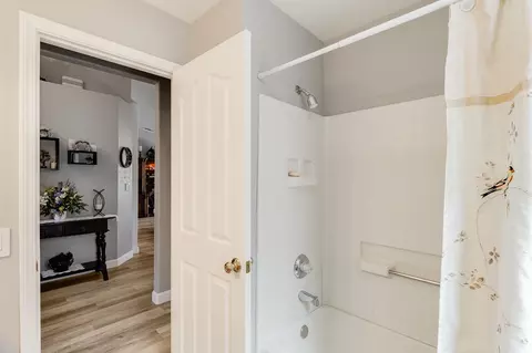 Entry Way - 5319 Wesley Rd, Rocklin, CA 95765 photo 3 of 4