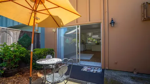 Exterior - 2139 Bella Casa St, Davis, CA 95616 photo 5 of 14