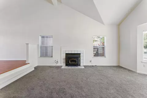 Living - 1012 Hillview Ln, Winters, CA 95694 photo 1 of 7
