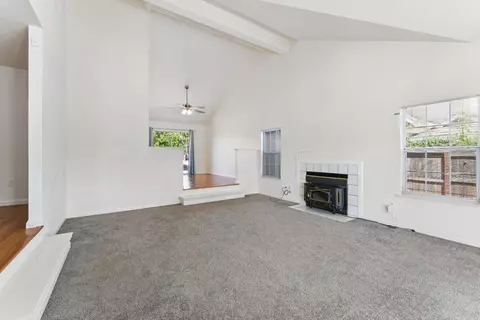 Living - 1012 Hillview Ln, Winters, CA 95694 photo 5 of 7