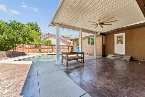 Exterior - 1012 Hillview Ln, Winters, CA 95694 photo 4 of 4