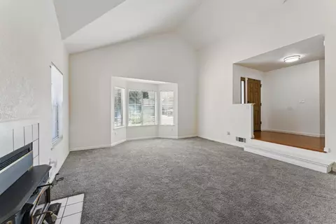 Living - 1012 Hillview Ln, Winters, CA 95694 photo 4 of 7