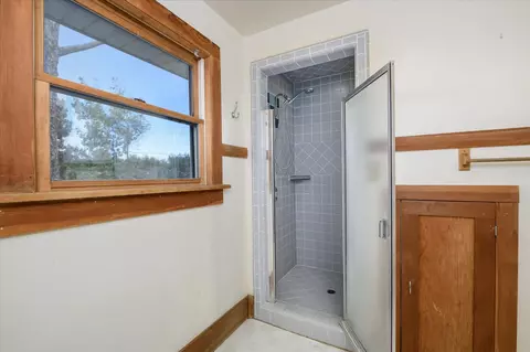 Bath - 28968 County Road 26, Winters, CA 95694 photo 3 of 3