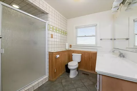 Bath - 28968 County Road 26, Winters, CA 95694 photo 1 of 3