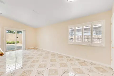 Living - 934 Norman Dr, Manteca, CA 95336 photo 1 of 9