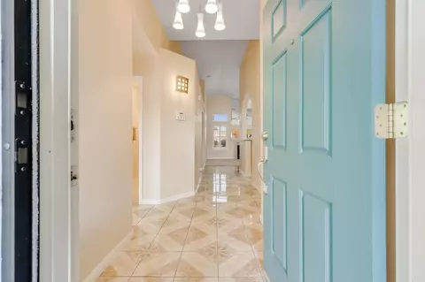 Entry Way - 934 Norman Dr, Manteca, CA 95336 photo 2 of 8