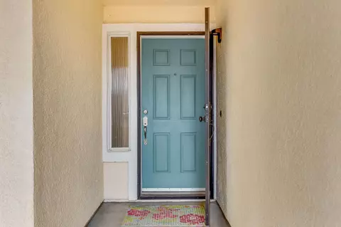 Entry Way - 934 Norman Dr, Manteca, CA 95336 photo 1 of 8
