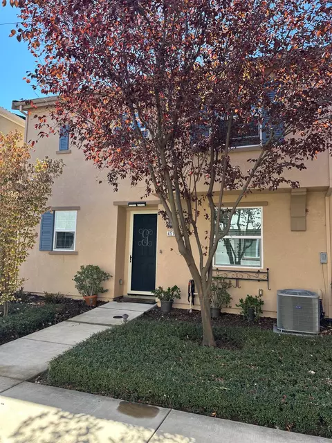 4515 Lerino Walk, Sacramento, CA 95823